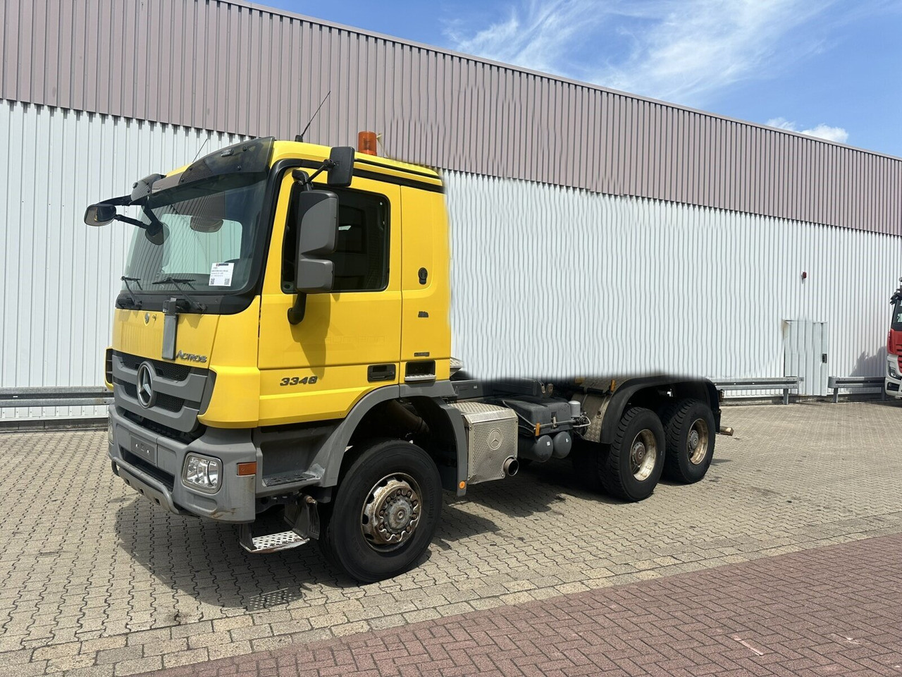 Mercedes-Benz Actros 3348 AK 6x6 Actros 3348 AK 6x6 - Chassis lastebil: bilde 1 Mercedes-Benz Actros 3348 AK 6x6 Actros 3348 AK 6x6 - Chassis lastebil: bilde 1
