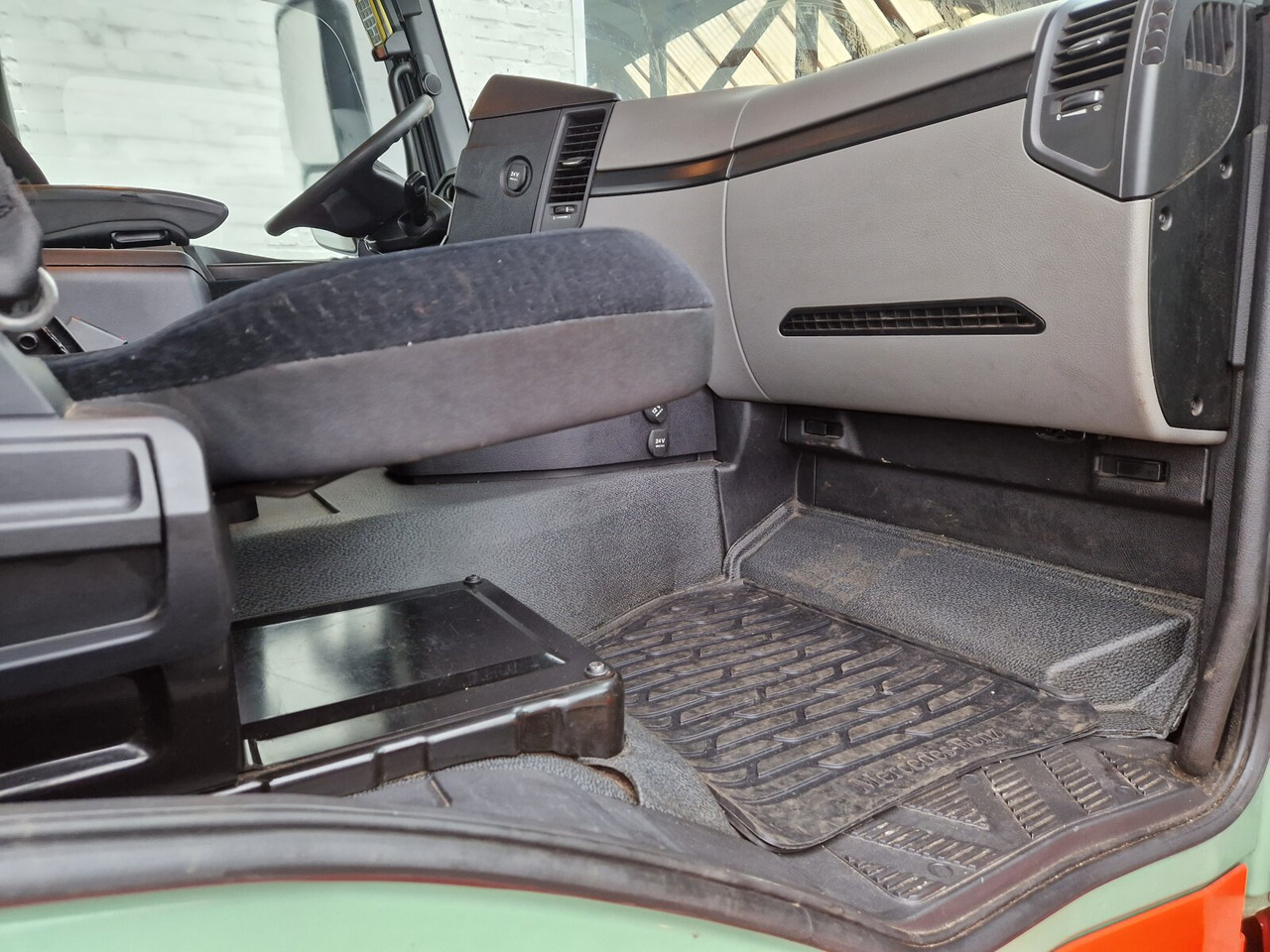 Mercedes-Benz Antos 1848 L 4x2 Antos 1848 L 4x2, Meiller AK 12 MTG Teleskop, Funk, Retarder, Klima, Standhzg., - Liftdumper lastebil: bilde 2 Mercedes-Benz Antos 1848 L 4x2 Antos 1848 L 4x2, Meiller AK 12 MTG Teleskop, Funk, Retarder, Klima, Standhzg., - Liftdumper lastebil: bilde 2