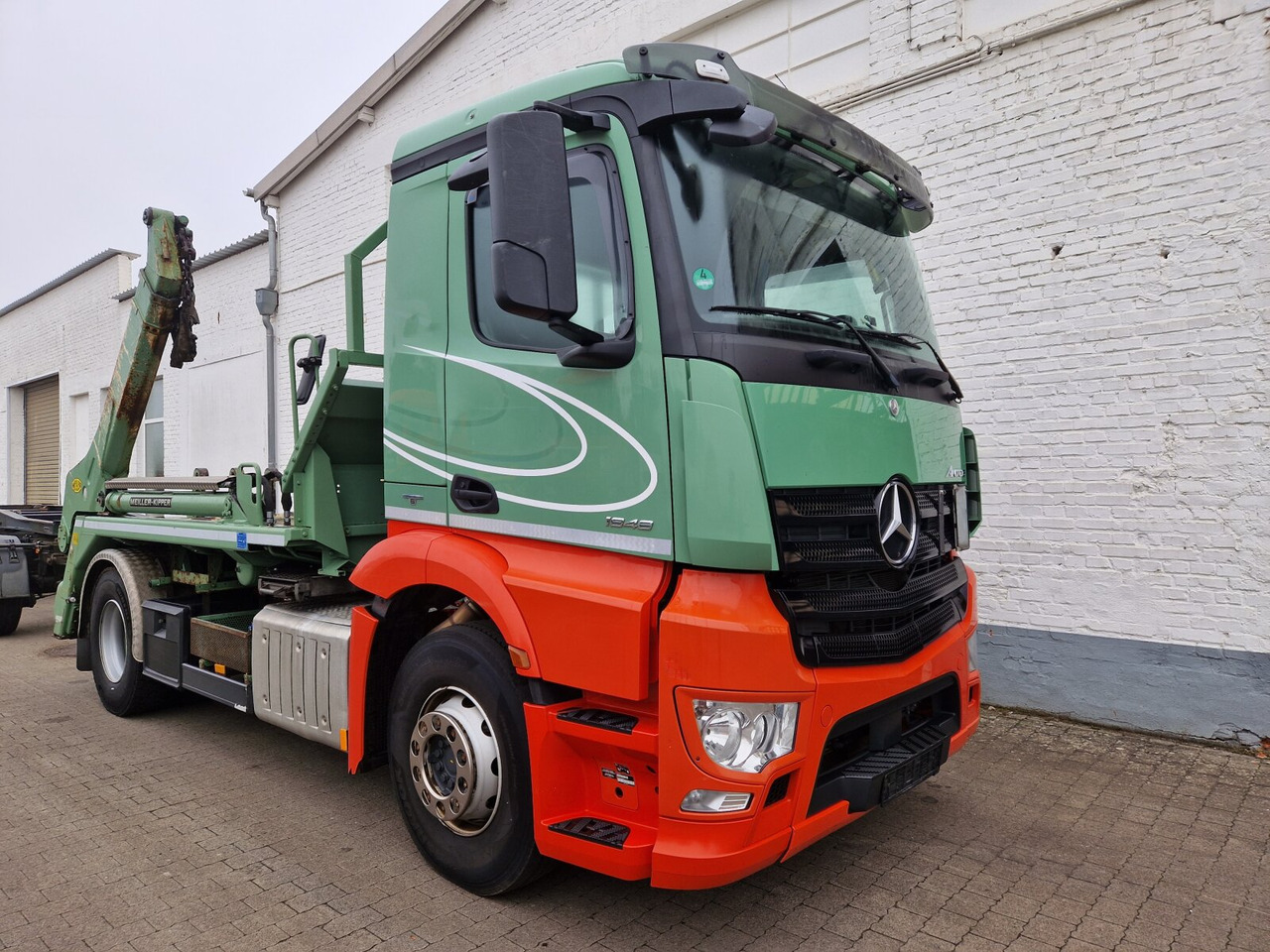 Mercedes-Benz Antos 1848 L 4x2 Antos 1848 L 4x2, Meiller AK 12 MTG Teleskop, Funk, Retarder, Klima, Standhzg., - Liftdumper lastebil: bilde 1 Mercedes-Benz Antos 1848 L 4x2 Antos 1848 L 4x2, Meiller AK 12 MTG Teleskop, Funk, Retarder, Klima, Standhzg., - Liftdumper lastebil: bilde 1