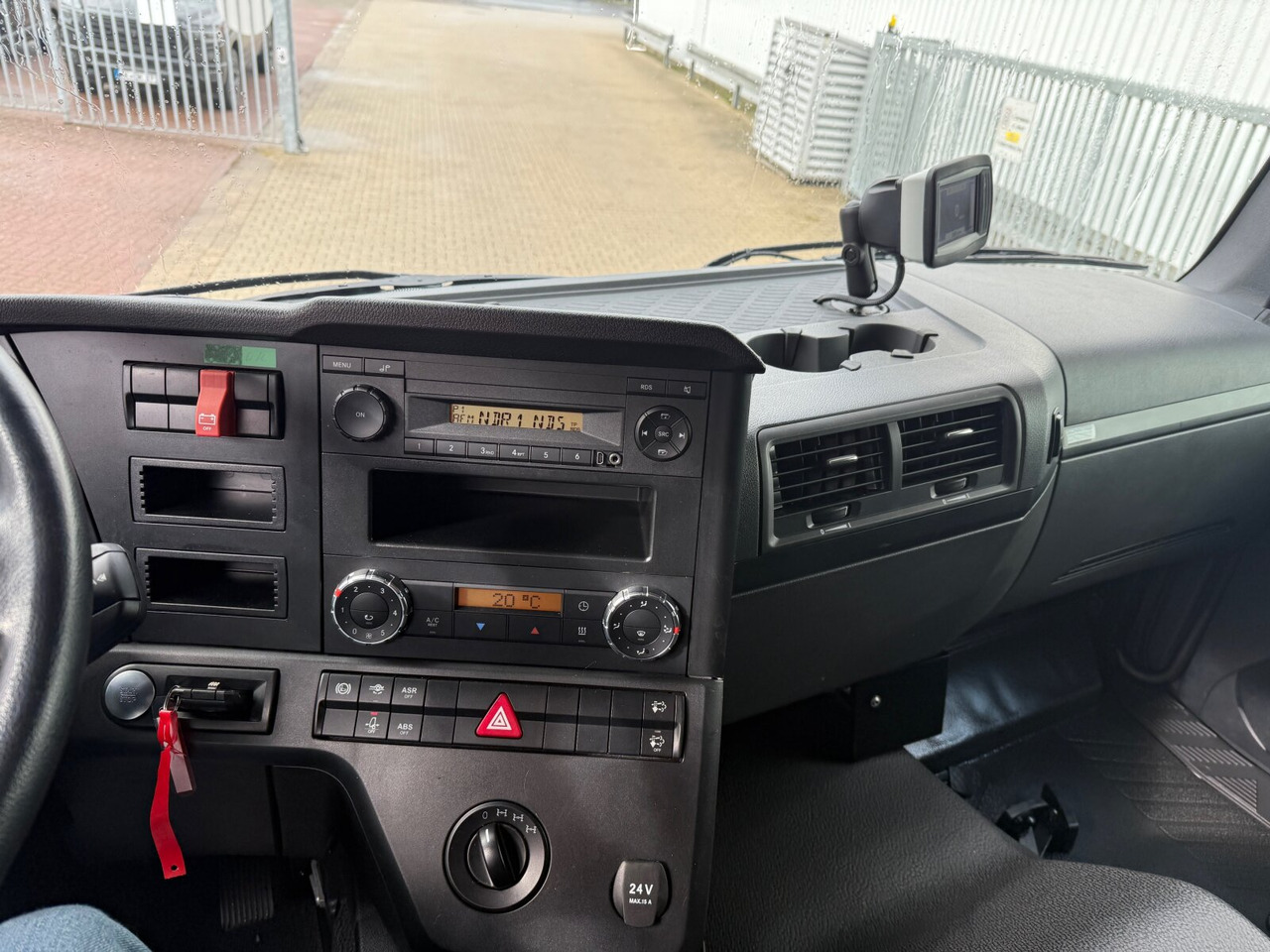 Mercedes-Benz Arocs 1827 A 4x4 Arocs 1827 A 4x4, Ex-! - Planbil: bilde 3 Mercedes-Benz Arocs 1827 A 4x4 Arocs 1827 A 4x4, Ex-! - Planbil: bilde 3