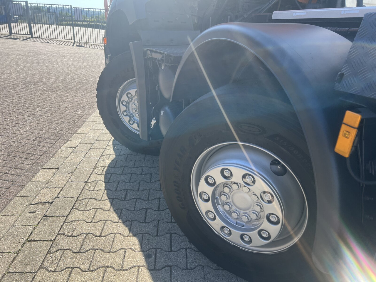 Mercedes-Benz Arocs 3243 LK 8x4/4 Arocs 3243 LK 8x4/4, Motorabtrieb - Krokbil: bilde 2 Mercedes-Benz Arocs 3243 LK 8x4/4 Arocs 3243 LK 8x4/4, Motorabtrieb - Krokbil: bilde 2