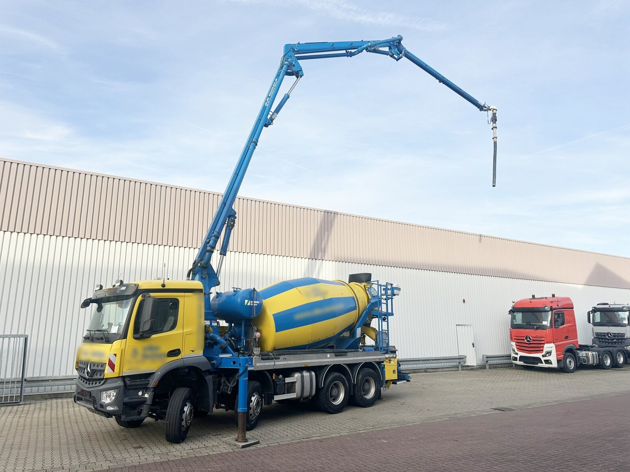 Mercedes-Benz Arocs 3246 B 8x4 Stetter Mischer 7m³, Pumpe 25m Arocs 3246 B 8x4 Stetter Mischer 7m³, Pumpe 25m - Betongpumpe: bilde 1 Mercedes-Benz Arocs 3246 B 8x4 Stetter Mischer 7m³, Pumpe 25m Arocs 3246 B 8x4 Stetter Mischer 7m³, Pumpe 25m - Betongpumpe: bilde 1
