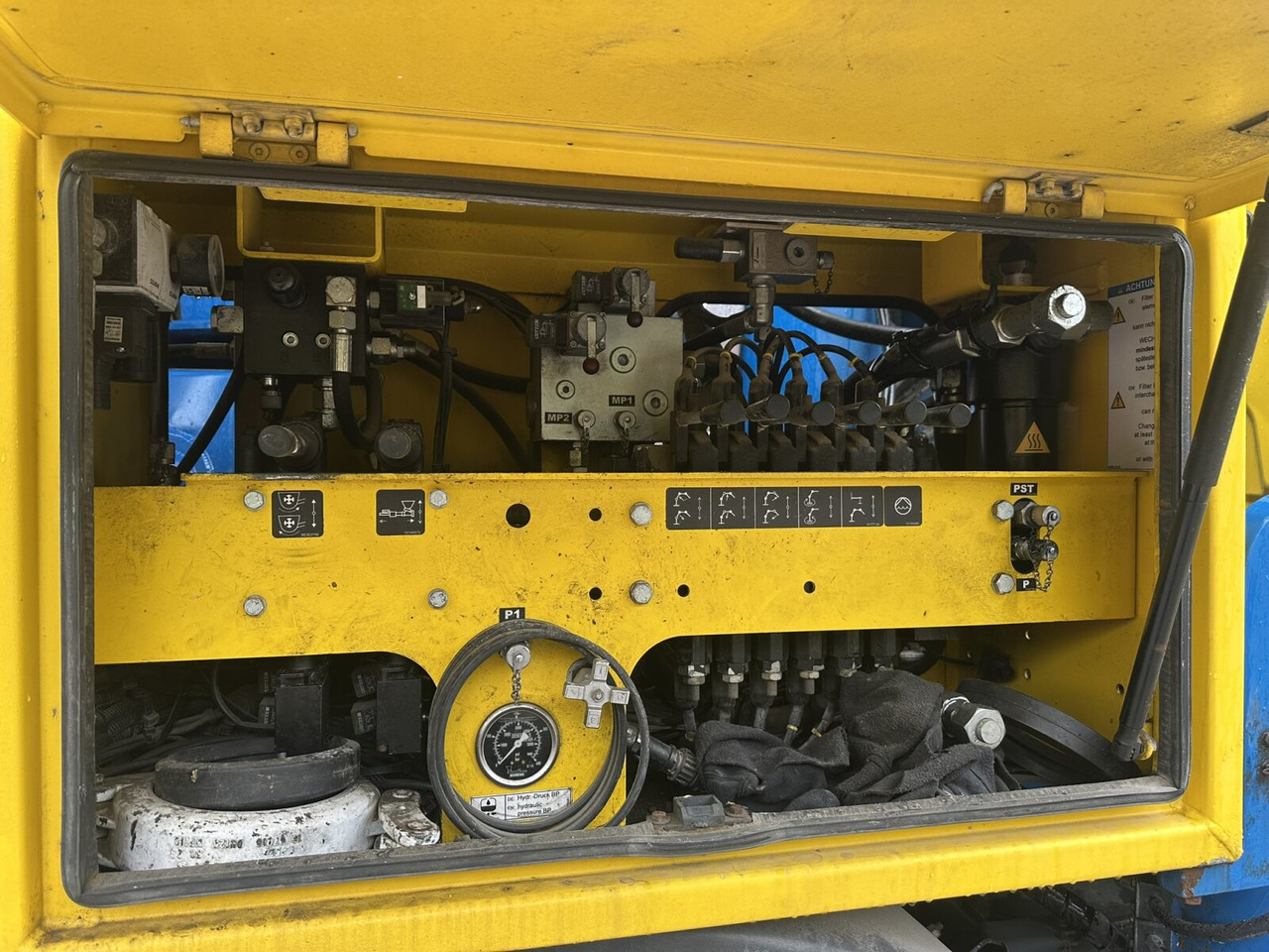 Mercedes-Benz Arocs 3246 B 8x4 Stetter Mischer 7m³, Pumpe 25m Arocs 3246 B 8x4 Stetter Mischer 7m³, Pumpe 25m - Betongpumpe: bilde 5 Mercedes-Benz Arocs 3246 B 8x4 Stetter Mischer 7m³, Pumpe 25m Arocs 3246 B 8x4 Stetter Mischer 7m³, Pumpe 25m - Betongpumpe: bilde 5