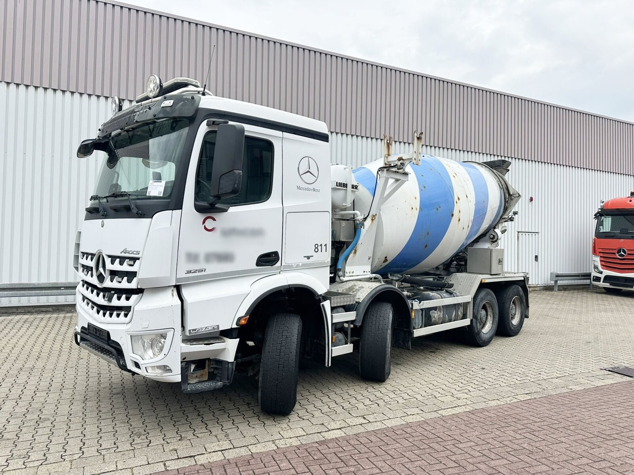 Mercedes-Benz Arocs 3251 8x4/4 Arocs 3251 8x4/4, Betonmischer Liebherr ca. 9m³ - Betongbil: bilde 1 Mercedes-Benz Arocs 3251 8x4/4 Arocs 3251 8x4/4, Betonmischer Liebherr ca. 9m³ - Betongbil: bilde 1
