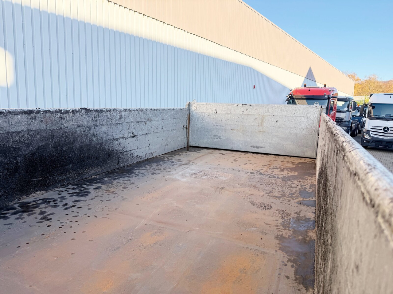 Mercedes-Benz Arocs 3351 AK 6x6 Arocs 3351 AK 6x6, Retarder, Grounder, Motorabtrieb, pneum. Heckklappenöffnung - Tippbil: bilde 3 Mercedes-Benz Arocs 3351 AK 6x6 Arocs 3351 AK 6x6, Retarder, Grounder, Motorabtrieb, pneum. Heckklappenöffnung - Tippbil: bilde 3