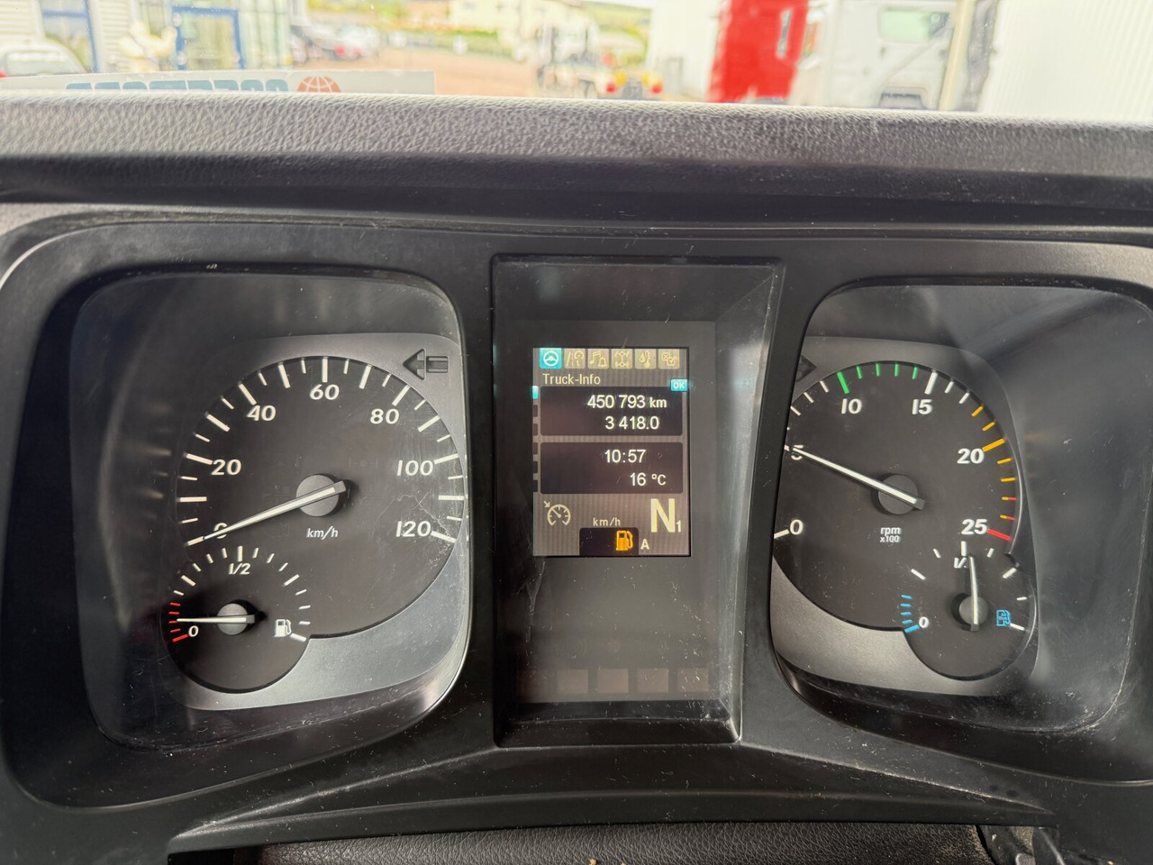 Mercedes-Benz Arocs 3363 K 6x4 Arocs 3363 K 6x4, Grounder, Turbo-Retarder-Kupplung, Bordmatik - Tippbil: bilde 4 Mercedes-Benz Arocs 3363 K 6x4 Arocs 3363 K 6x4, Grounder, Turbo-Retarder-Kupplung, Bordmatik - Tippbil: bilde 4