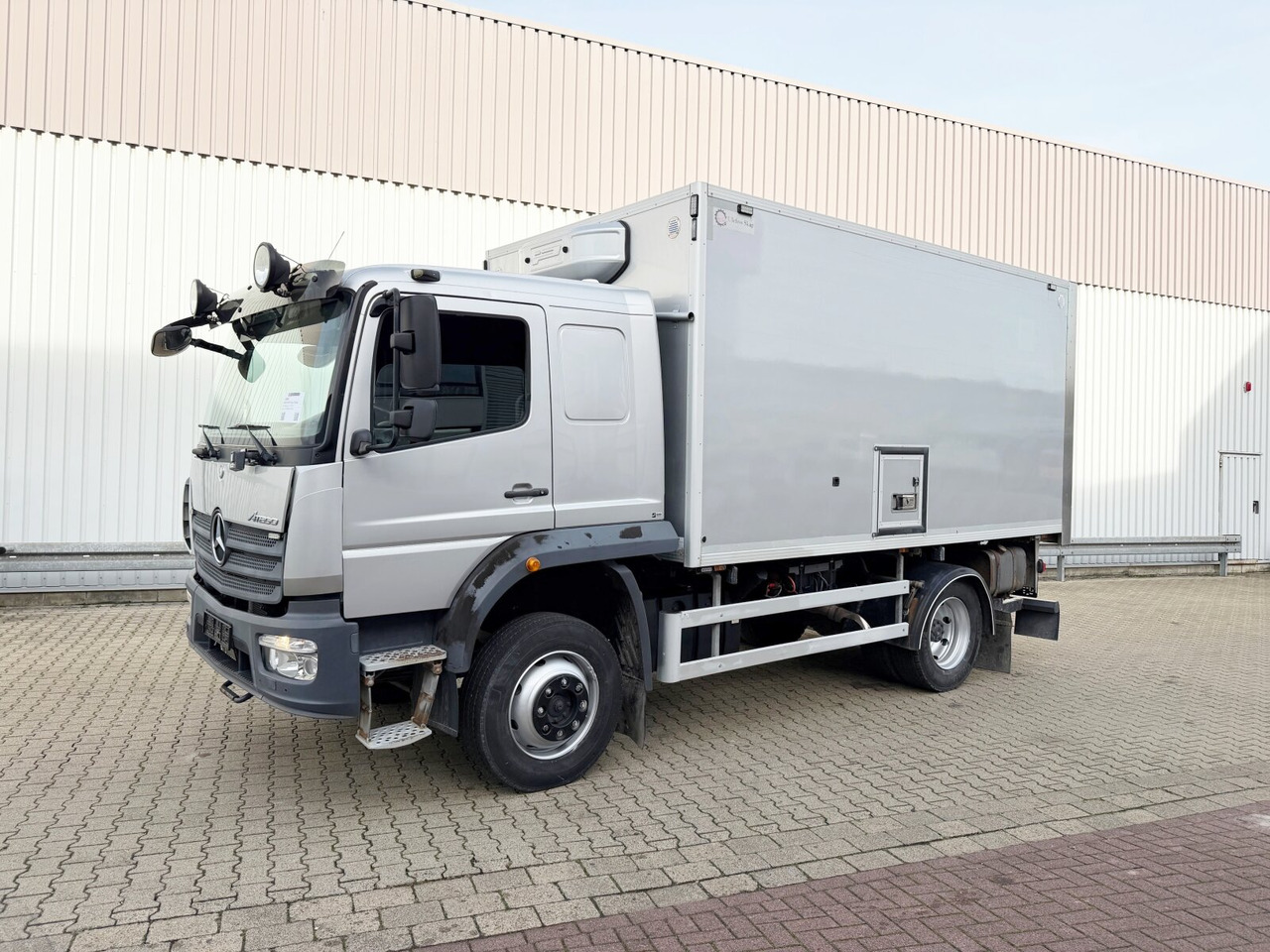 Mercedes-Benz Atego 1330 4x4 Atego 1330 4x4, Iso-Koffer mit Heizung, LBW - Skapbil: bilde 1 Mercedes-Benz Atego 1330 4x4 Atego 1330 4x4, Iso-Koffer mit Heizung, LBW - Skapbil: bilde 1