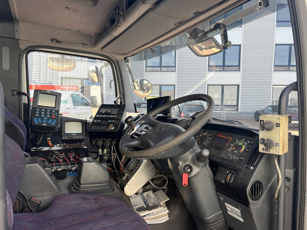 Mercedes-Benz Atego 1828 L 4x2 Atego 1828 L 4x2, Rechtslenker, Winterdienstaustattung - Chassis lastebil: bilde 4 Mercedes-Benz Atego 1828 L 4x2 Atego 1828 L 4x2, Rechtslenker, Winterdienstaustattung - Chassis lastebil: bilde 4