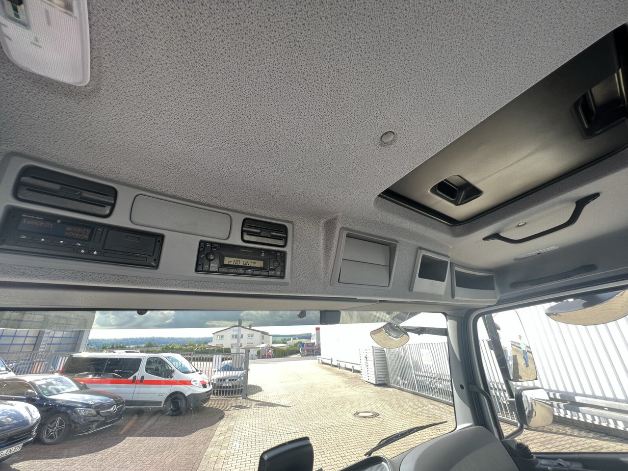 Mercedes-Benz Atego 818/23 K 4x2 Atego 818/23 K 4x2, 2x AHK, 5x VORHANDEN! - Chassis lastebil: bilde 2 Mercedes-Benz Atego 818/23 K 4x2 Atego 818/23 K 4x2, 2x AHK, 5x VORHANDEN! - Chassis lastebil: bilde 2