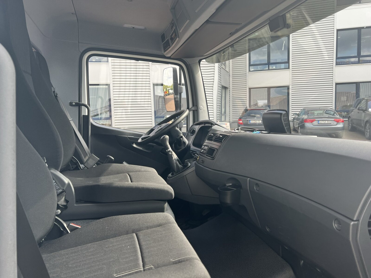 Mercedes-Benz Atego 818 K 4x2 Atego 818 K 4x2, 2x AHK, Meiller-Kipper, mehrfach Vorhanden! - Tippbil: bilde 5 Mercedes-Benz Atego 818 K 4x2 Atego 818 K 4x2, 2x AHK, Meiller-Kipper, mehrfach Vorhanden! - Tippbil: bilde 5