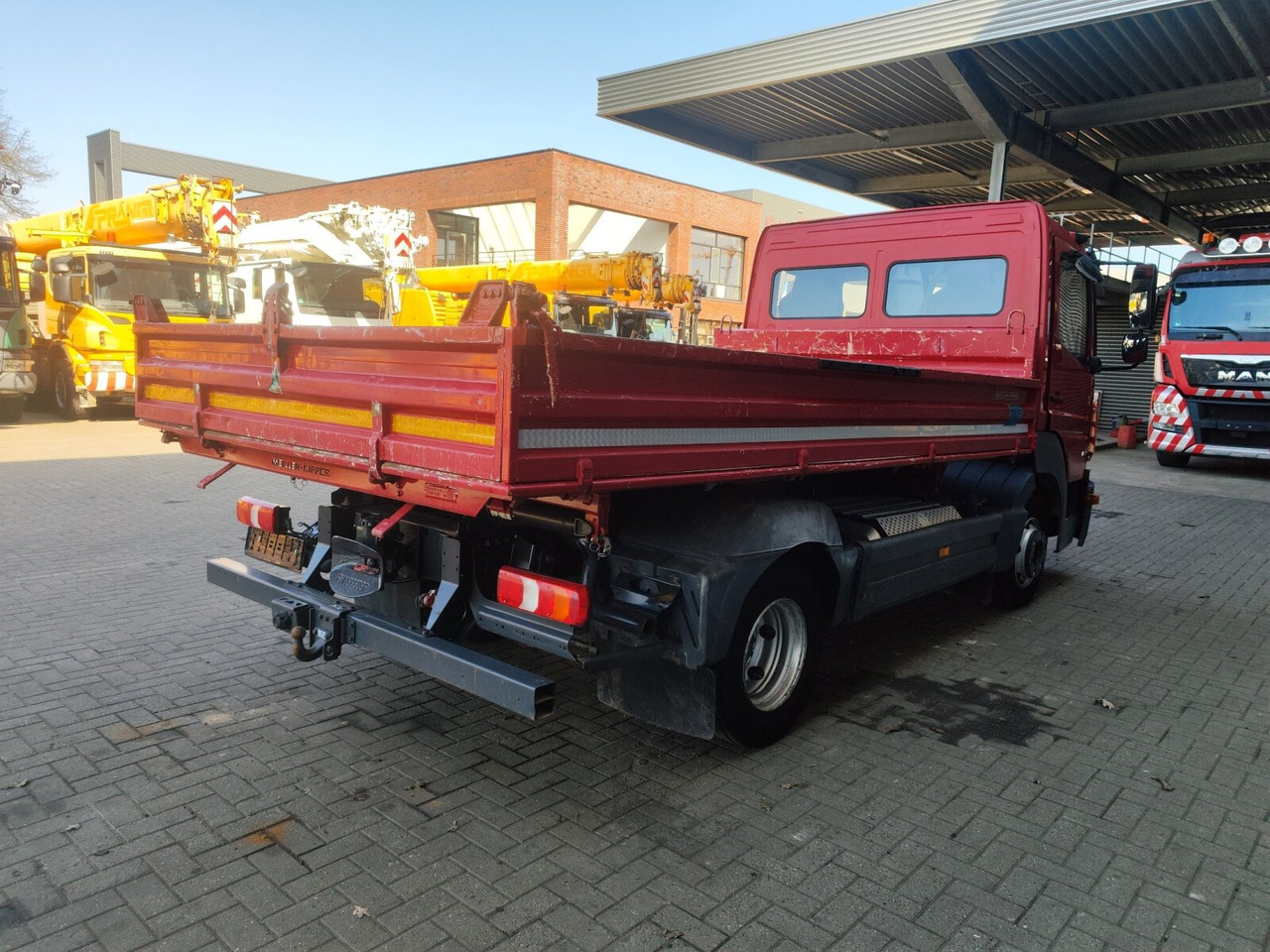 Mercedes-Benz Atego 818 K 4x2 Atego 818 K 4x2, Meiller-Kipper, 2 x AHK - Tippbil: bilde 4 Mercedes-Benz Atego 818 K 4x2 Atego 818 K 4x2, Meiller-Kipper, 2 x AHK - Tippbil: bilde 4