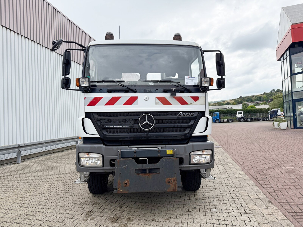 Liftdumper lastebil Mercedes-Benz Axor 1824 AK 4x4 Axor 1824 AK 4x4, Tele-Absetzer, Winterdienstausstattung: bilde 9