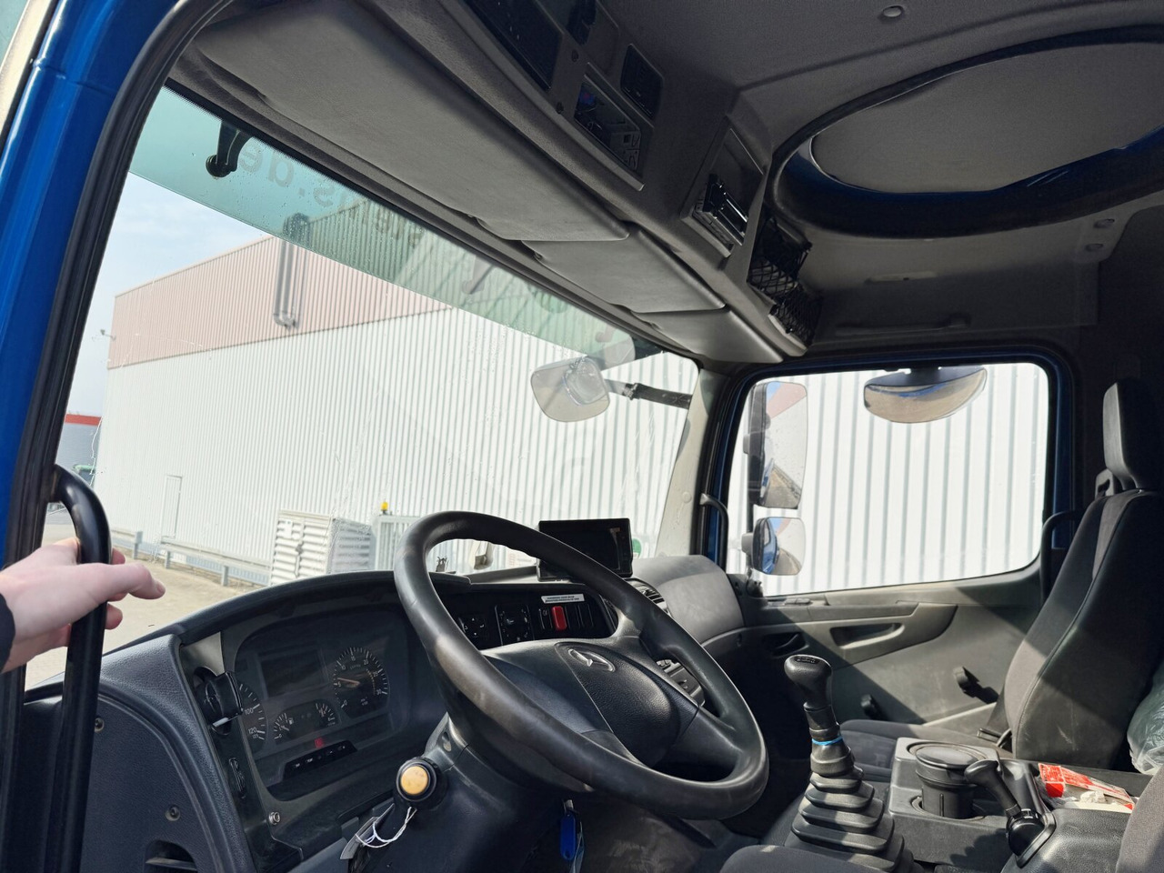 Mercedes-Benz Axor 1829 A 4x4 Axor 1829 A 4x4, Willig Tank ca. 8500l, 2 Kammern - Tankbil: bilde 5 Mercedes-Benz Axor 1829 A 4x4 Axor 1829 A 4x4, Willig Tank ca. 8500l, 2 Kammern - Tankbil: bilde 5