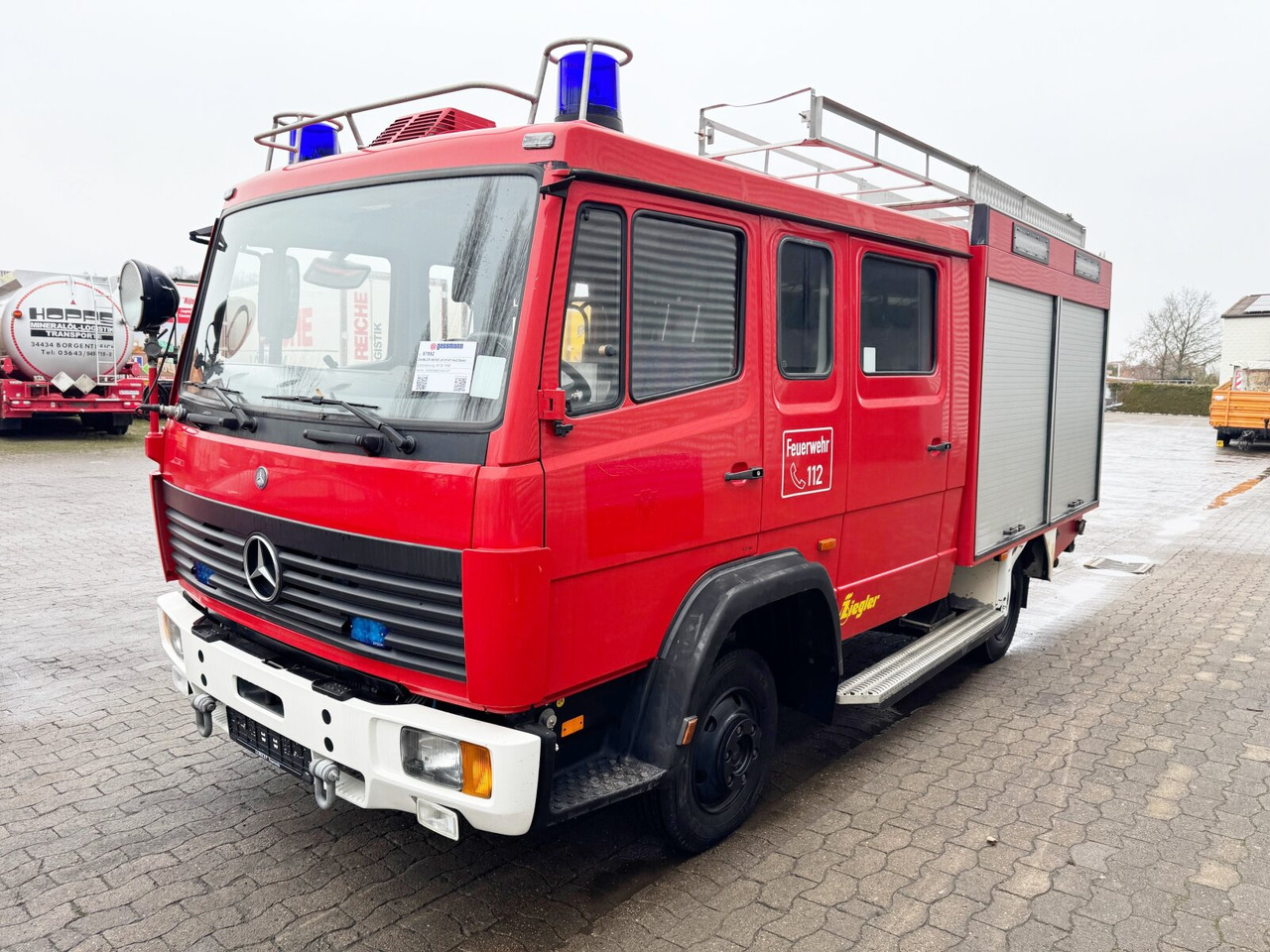 Mercedes-Benz LK 814 F 4x2 Doka LK 814 F 4x2 Doka, Löschfahrzeug LF8/6 - Ambulanse: bilde 1 Mercedes-Benz LK 814 F 4x2 Doka LK 814 F 4x2 Doka, Löschfahrzeug LF8/6 - Ambulanse: bilde 1