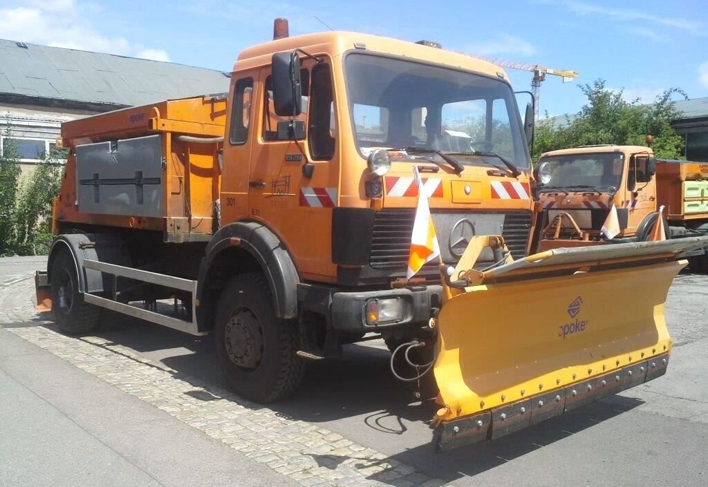 Mercedes-Benz NG 1928 A 4x4 NG 1928 A 4x4, V8-Motor, Winterdienstaustattung - Chassis lastebil: bilde 2 Mercedes-Benz NG 1928 A 4x4 NG 1928 A 4x4, V8-Motor, Winterdienstaustattung - Chassis lastebil: bilde 2