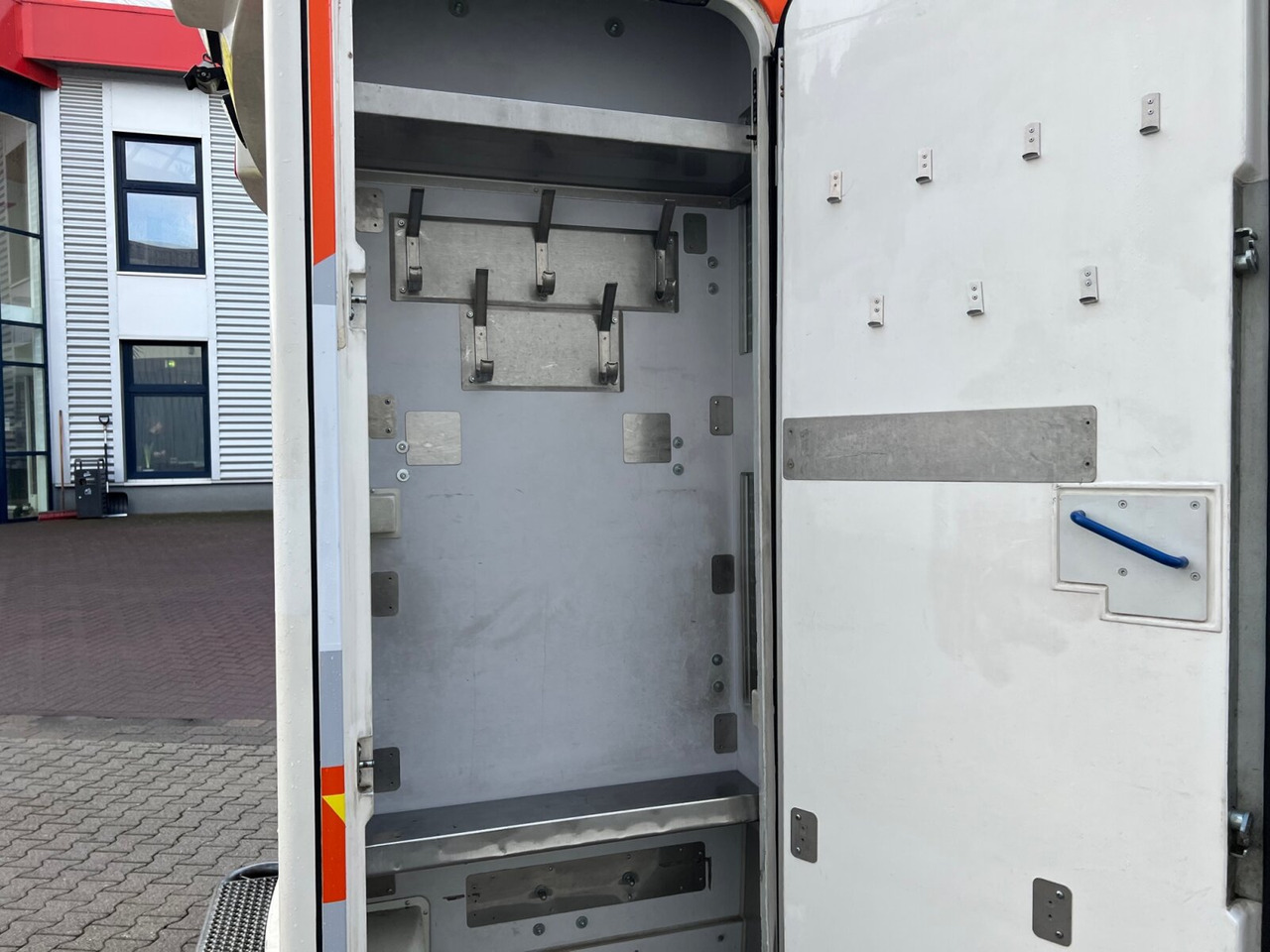 Leie Mercedes-Benz Sprinter 313 CDI 4x2 Sprinter 313 CDI 4x2, Rettungswagen Mercedes-Benz Sprinter 313 CDI 4x2 Sprinter 313 CDI 4x2, Rettungswagen: bilde 12