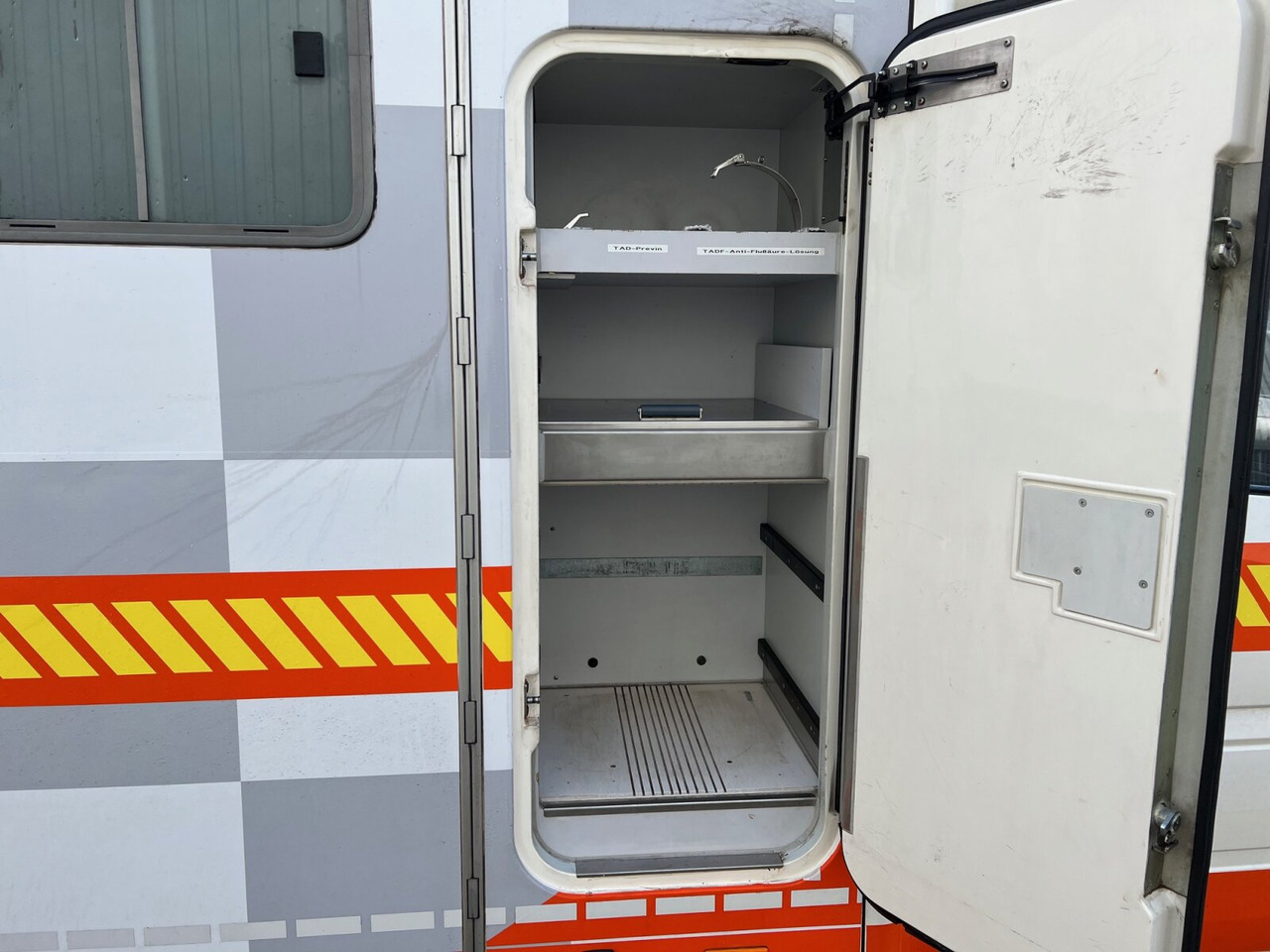 Leie Mercedes-Benz Sprinter 313 CDI 4x2 Sprinter 313 CDI 4x2, Rettungswagen Mercedes-Benz Sprinter 313 CDI 4x2 Sprinter 313 CDI 4x2, Rettungswagen: bilde 11