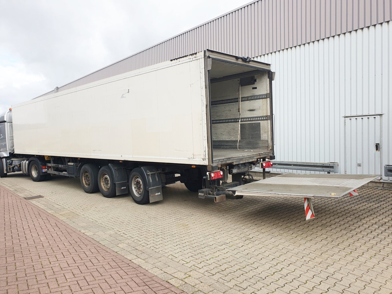 Leie Schmitz Cargobull SKO 24 SKO 24, Carrier, LBW, Lift-/Lenkachse, 74 cbm Schmitz Cargobull SKO 24 SKO 24, Carrier, LBW, Lift-/Lenkachse, 74 cbm: bilde 10