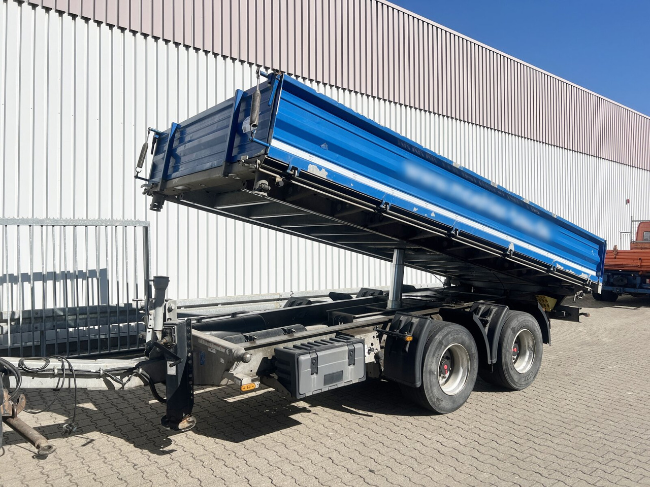 TTD 19 Schwebheim TTD 19 Schwebheim, Rampenschacht, Verzinkt - Tilhenger: bilde 1 TTD 19 Schwebheim TTD 19 Schwebheim, Rampenschacht, Verzinkt - Tilhenger: bilde 1