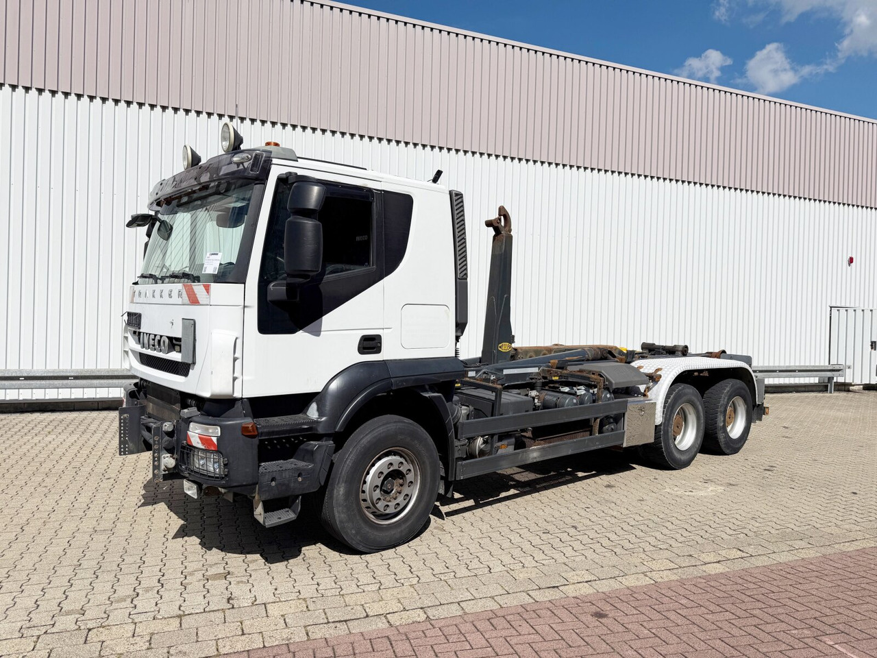 Trakker AT380T45/P 6x4 Trakker AT380T45/P 6x4, EEV - Krokbil: bilde 1 Trakker AT380T45/P 6x4 Trakker AT380T45/P 6x4, EEV - Krokbil: bilde 1