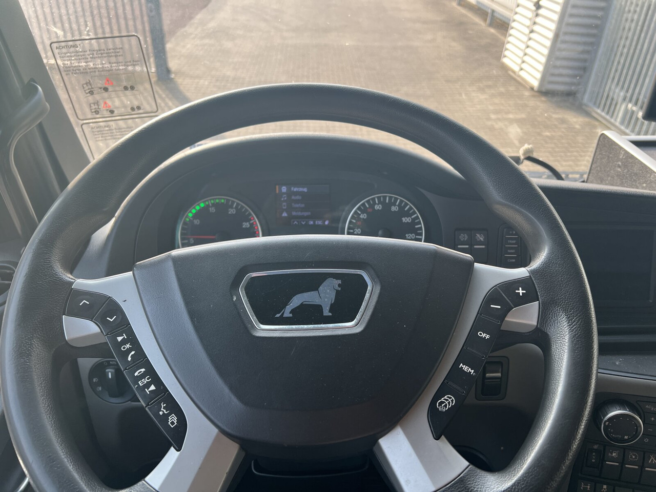 MAN TGX 18.500 4X2 LLS TGX 18.500 4X2 LLS, Retarder, Vollumer - Trekkvogn: bilde 3 MAN TGX 18.500 4X2 LLS TGX 18.500 4X2 LLS, Retarder, Vollumer - Trekkvogn: bilde 3