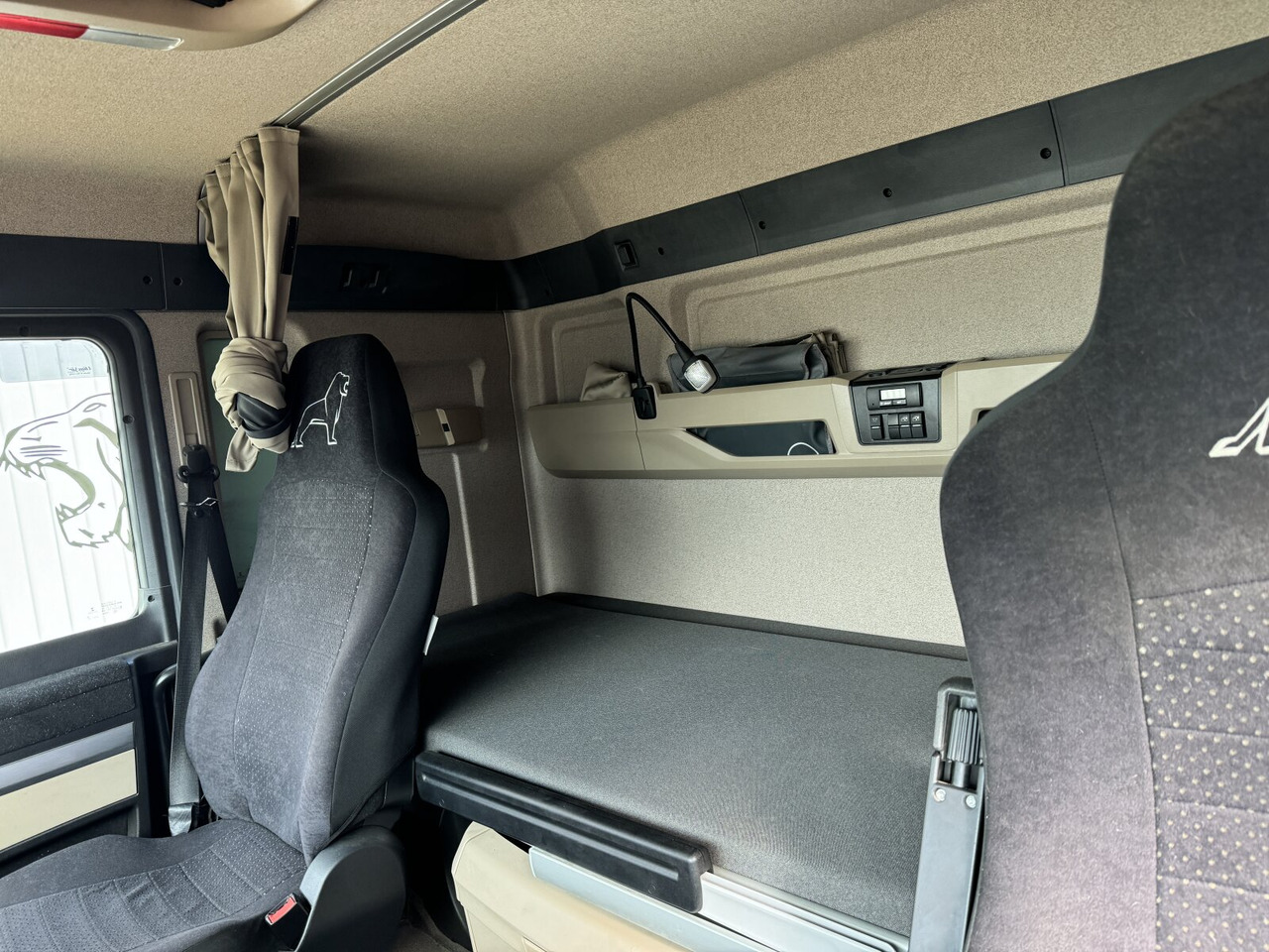 MAN TGX 18.500 4X4H BLS TGX 18.500 4X4H BLS, PriTarder, HydroDrive, Kipphydraulik - Trekkvogn: bilde 2 MAN TGX 18.500 4X4H BLS TGX 18.500 4X4H BLS, PriTarder, HydroDrive, Kipphydraulik - Trekkvogn: bilde 2