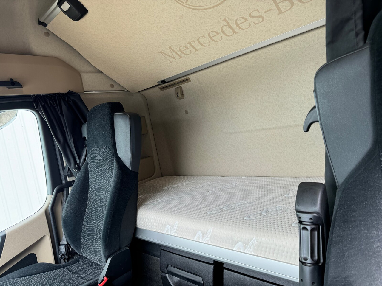 Mercedes-Benz Actros 1848 LS 4x2 Actros 1848 LS 4x2, Vollumer ,Retarder - Trekkvogn: bilde 4 Mercedes-Benz Actros 1848 LS 4x2 Actros 1848 LS 4x2, Vollumer ,Retarder - Trekkvogn: bilde 4