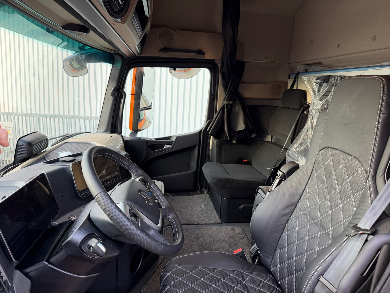 Mercedes-Benz Actros 3363 LS 6x4 Actros 3363 LS 6x4, Retarder, SoloStar, MultimediaCockpit, Navi, LED - Trekkvogn: bilde 2 Mercedes-Benz Actros 3363 LS 6x4 Actros 3363 LS 6x4, Retarder, SoloStar, MultimediaCockpit, Navi, LED - Trekkvogn: bilde 2