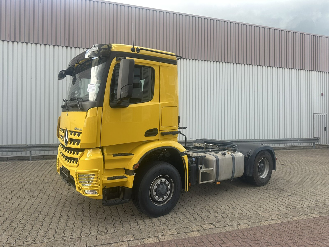Mercedes-Benz Arocs 1851 LS 4x4 HAD Arocs 1851 LS 4x4 HAD, Hydraulik, Navi, MultimediaCockpit - Trekkvogn: bilde 1 Mercedes-Benz Arocs 1851 LS 4x4 HAD Arocs 1851 LS 4x4 HAD, Hydraulik, Navi, MultimediaCockpit - Trekkvogn: bilde 1