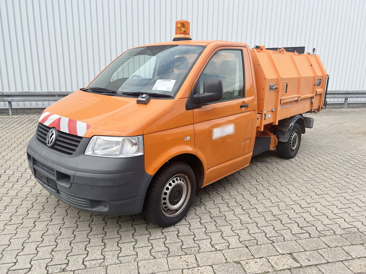 Volkswagen T5 1.9 TDI 4x2 Müllwagen T5 1.9 TDI 4x2, Hagemann Müllpreßaufbau ca. 3,4m³, Rechtslenker - Søppelbil: bilde 1 Volkswagen T5 1.9 TDI 4x2 Müllwagen T5 1.9 TDI 4x2, Hagemann Müllpreßaufbau ca. 3,4m³, Rechtslenker - Søppelbil: bilde 1