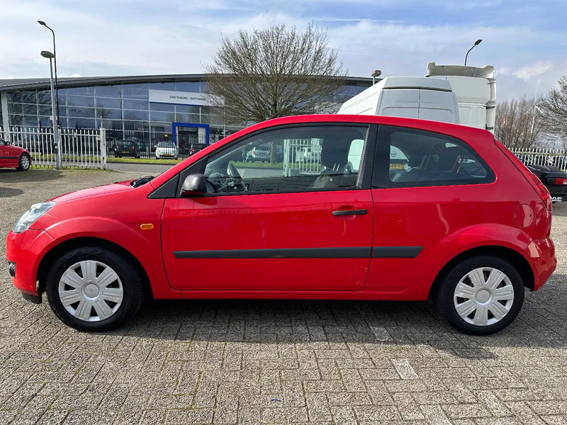 Ford Fiesta TDCi 1.4 + AIRCO + CARPLAY + REAR CAMERA + 194.511 KM - Personenbil: bilde 2 Ford Fiesta TDCi 1.4 + AIRCO + CARPLAY + REAR CAMERA + 194.511 KM - Personenbil: bilde 2