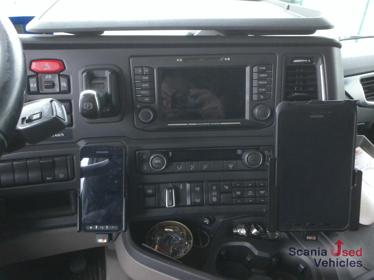 SCANIA R 410 A4x2LA LNG - Trekkvogn: bilde 3 SCANIA R 410 A4x2LA LNG - Trekkvogn: bilde 3