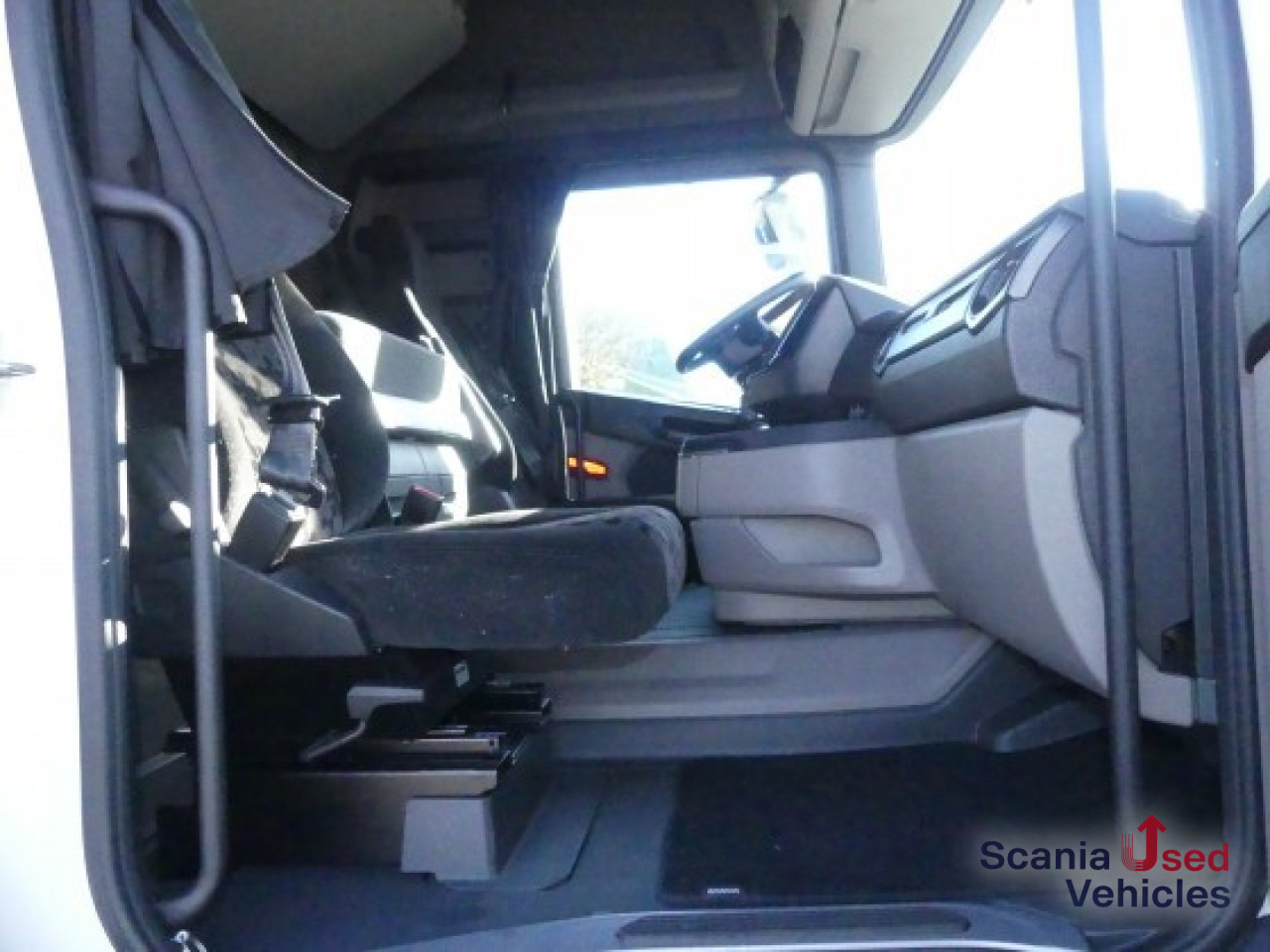 SCANIA R 460 A4x2NA Kipphydraulik New Dashboard - Trekkvogn: bilde 3 SCANIA R 460 A4x2NA Kipphydraulik New Dashboard - Trekkvogn: bilde 3