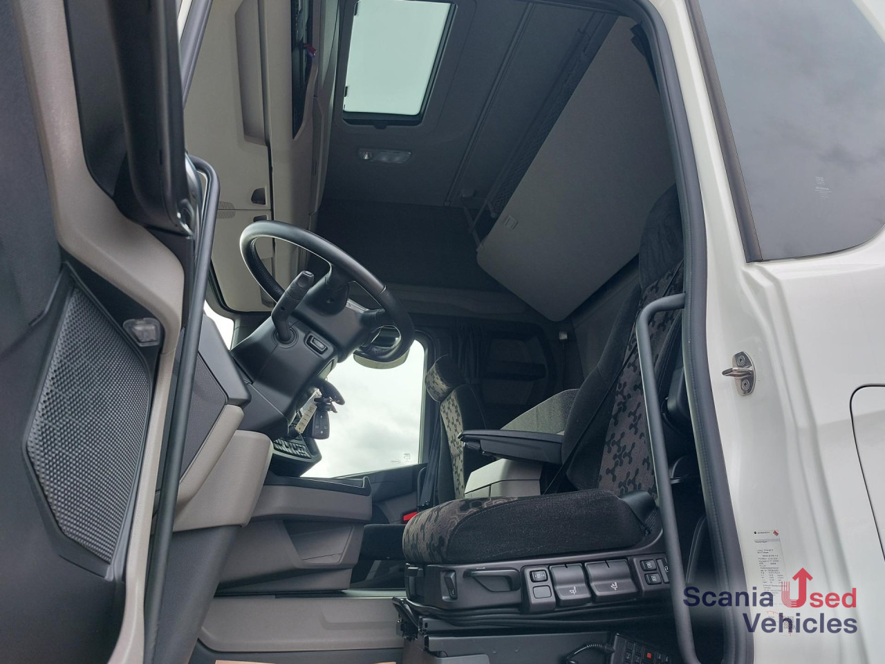 SCANIA R 460 A4x2NA, SUPER, NAVI, Standklima - Trekkvogn: bilde 3 SCANIA R 460 A4x2NA, SUPER, NAVI, Standklima - Trekkvogn: bilde 3