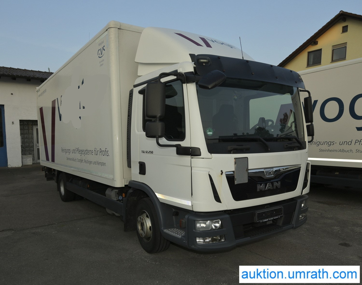 MAN TGL 12.250 4x2 L/BL Koffer Ladebordwand Klimaautomatik NAVI Luftfederung Automatikgetriebe EURO 6 - Skapbil: bilde 3 MAN TGL 12.250 4x2 L/BL Koffer Ladebordwand Klimaautomatik NAVI Luftfederung Automatikgetriebe EURO 6 - Skapbil: bilde 3