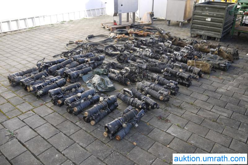 NVA / Russische Armee Fasspumpen MBI-3A 12 bis 24 Volt 90 Stück Rarität für / - Sammler - Verktøy/ Utstyr: bilde 3 NVA / Russische Armee Fasspumpen MBI-3A 12 bis 24 Volt 90 Stück Rarität für / - Sammler - Verktøy/ Utstyr: bilde 3