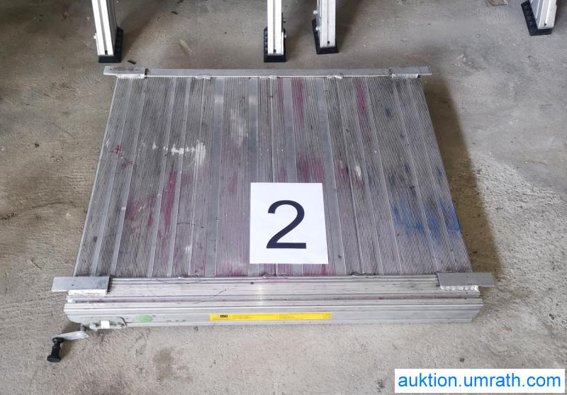 Posten Konvolut Zarges Plattform Laufsteg Bühne Überstieg Gehsteig Sockel Treppen Aluminium hochwertig - Verkstedutstyr: bilde 5 Posten Konvolut Zarges Plattform Laufsteg Bühne Überstieg Gehsteig Sockel Treppen Aluminium hochwertig - Verkstedutstyr: bilde 5