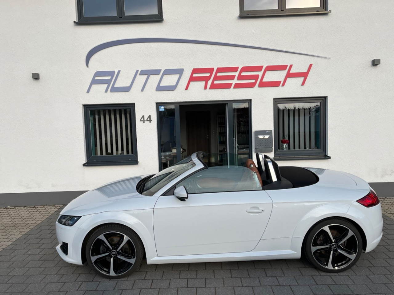 Audi TT Roadster 2.0 TFSI quattro - Personenbil: bilde 5 Audi TT Roadster 2.0 TFSI quattro - Personenbil: bilde 5
