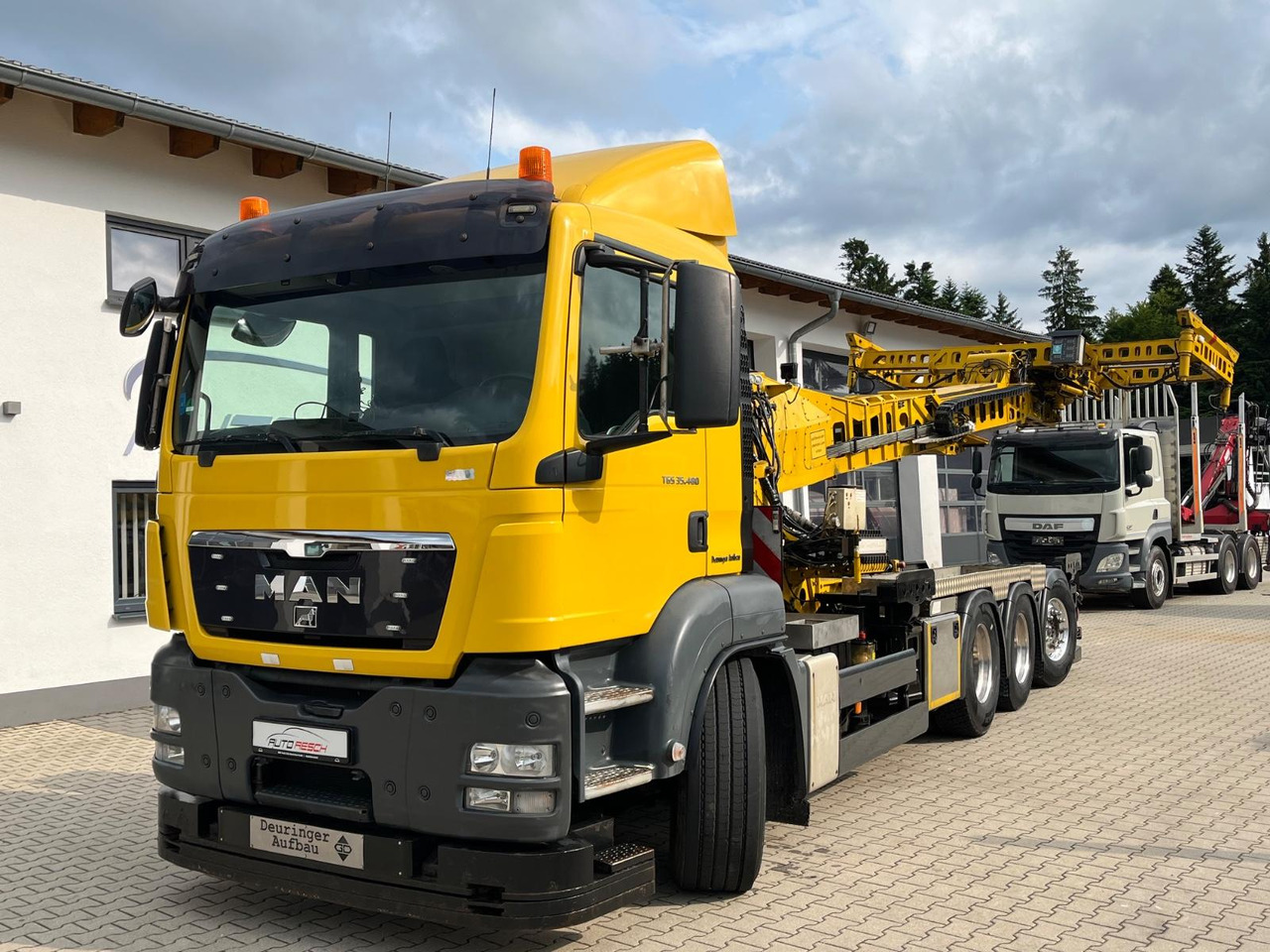 MAN TGS 35.480 8x4-4BL Deuringer Garagentransporter - Kranbil: bilde 1 MAN TGS 35.480 8x4-4BL Deuringer Garagentransporter - Kranbil: bilde 1