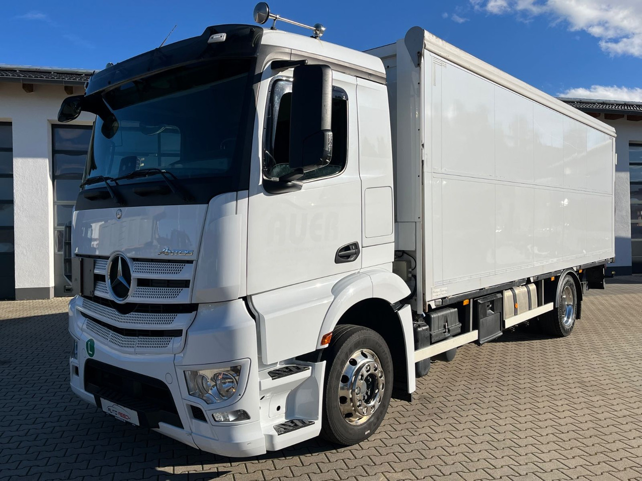 Mercedes-Benz Antos 1836 Klappwand Getränkekoffer beheizt - Distribusjon av drikkevarer lastebil: bilde 1 Mercedes-Benz Antos 1836 Klappwand Getränkekoffer beheizt - Distribusjon av drikkevarer lastebil: bilde 1