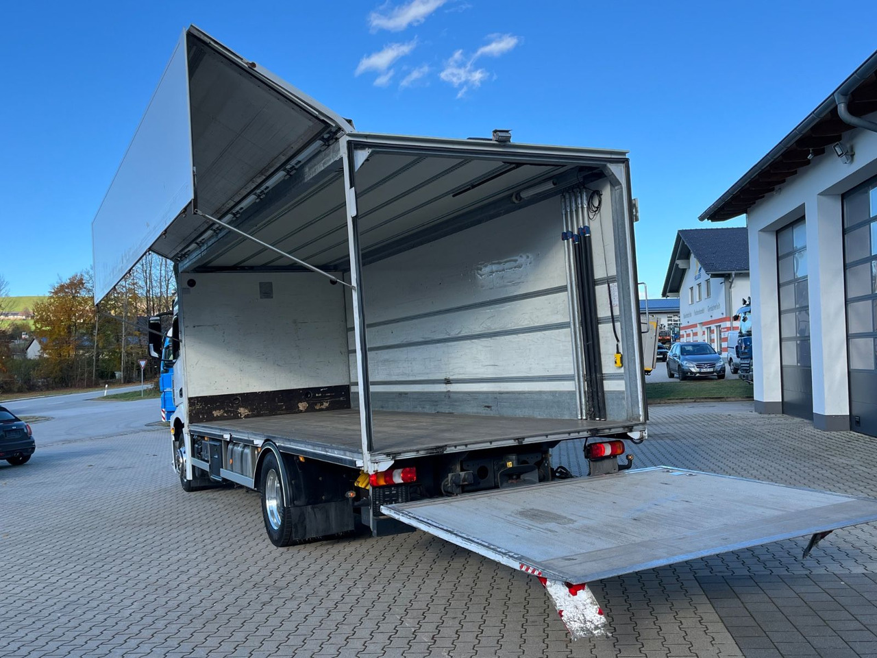 Mercedes-Benz Antos 1836 Klappwand Getränkekoffer beheizt - Distribusjon av drikkevarer lastebil: bilde 5 Mercedes-Benz Antos 1836 Klappwand Getränkekoffer beheizt - Distribusjon av drikkevarer lastebil: bilde 5