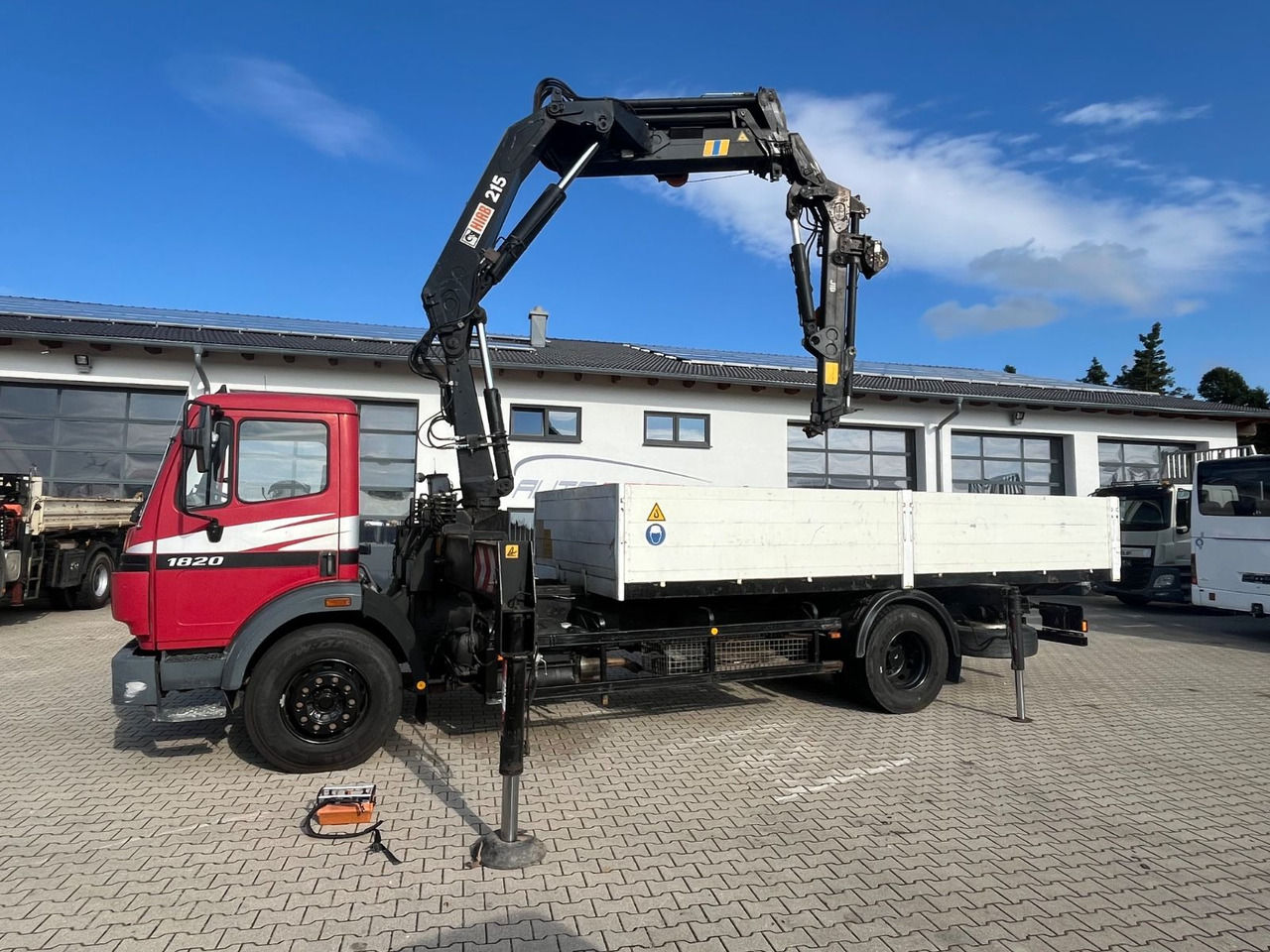 Mercedes-Benz SK 1820 mit HIAB 215-5 mit Jib und Winde - Planbil, Kranbil: bilde 3 Mercedes-Benz SK 1820 mit HIAB 215-5 mit Jib und Winde - Planbil, Kranbil: bilde 3