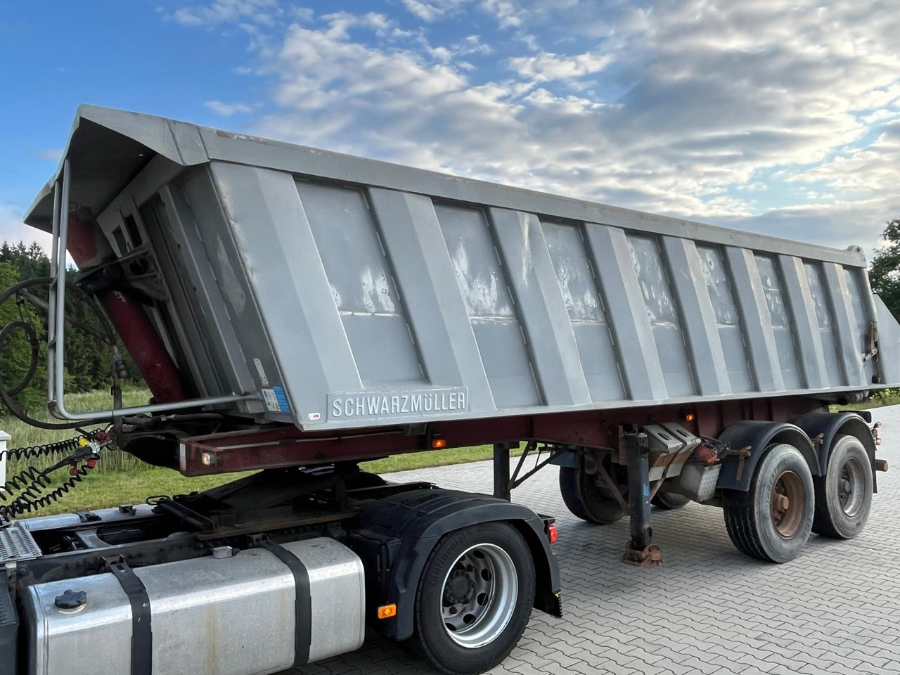 Schwarzmüller 2 Achs Alu Kippmulde Trommelbremse - Tippsemi: bilde 2 Schwarzmüller 2 Achs Alu Kippmulde Trommelbremse - Tippsemi: bilde 2