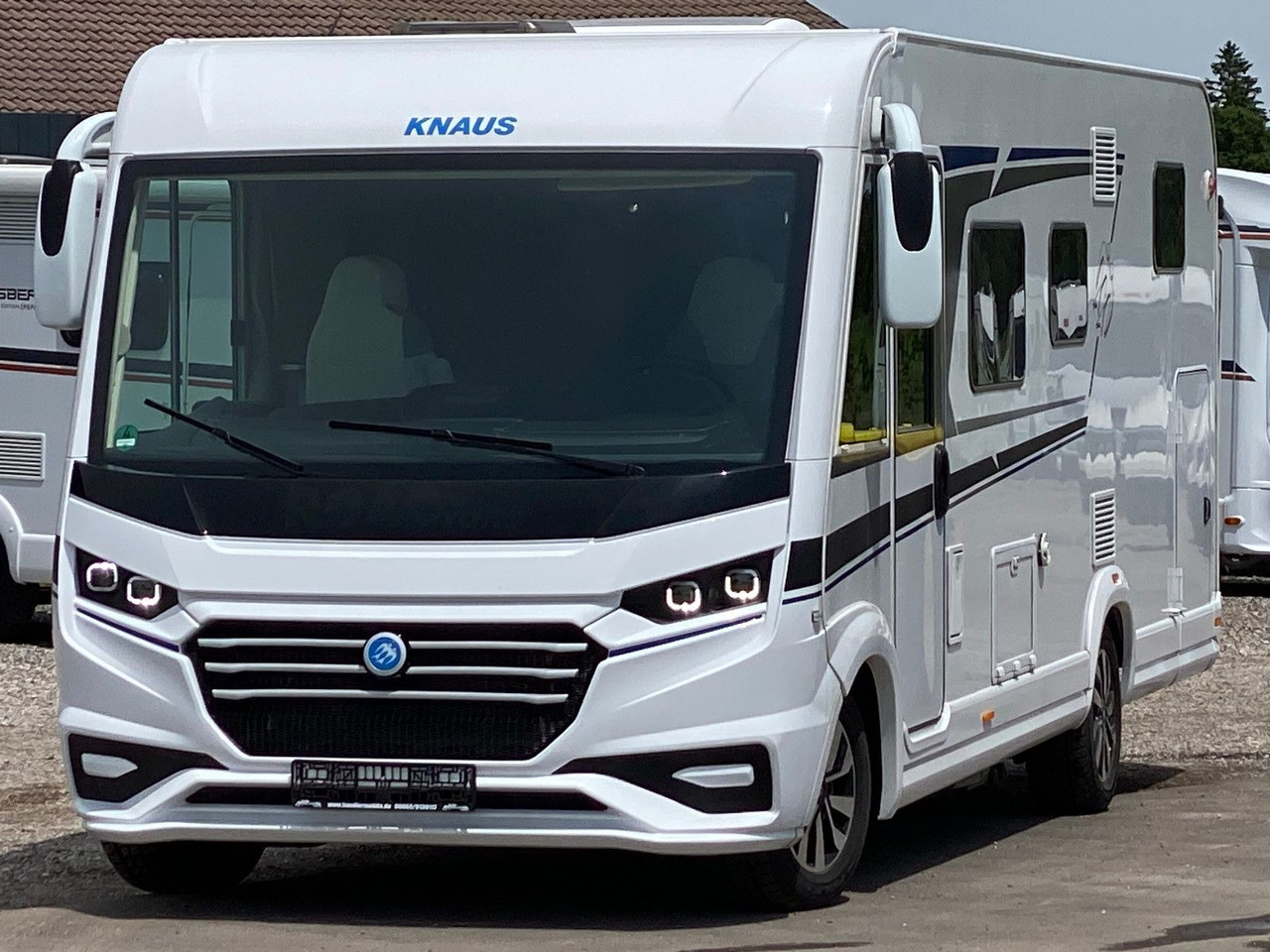 Knaus Live I 700 MEG,Automatik, Längsbetten - Helintegrert bobil: bilde 2 Knaus Live I 700 MEG,Automatik, Längsbetten - Helintegrert bobil: bilde 2