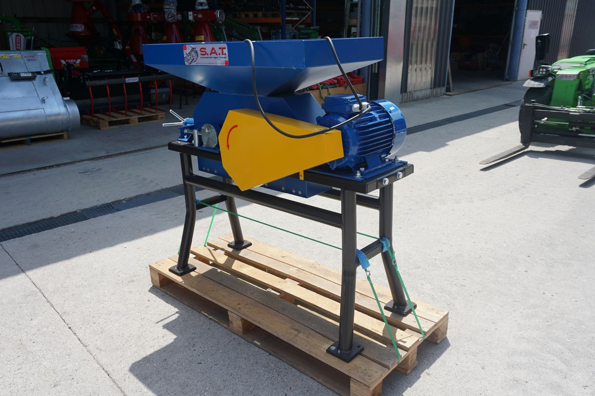 GTH-1800- Getreidequetsche-NEUMASCHINE - Etter-innhøsting utstyr: bilde 4 GTH-1800- Getreidequetsche-NEUMASCHINE - Etter-innhøsting utstyr: bilde 4