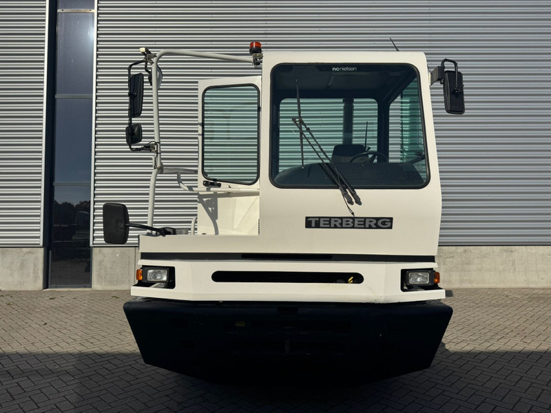 Terberg YT182 / NL Truck - Terminaltraktor: bilde 4 Terberg YT182 / NL Truck - Terminaltraktor: bilde 4