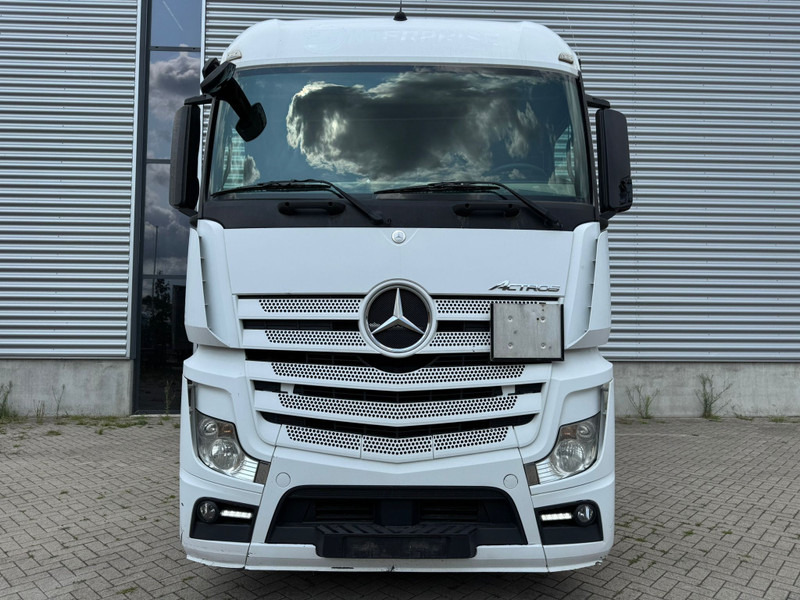 Mercedes-Benz Actros 1845 / Euro 5 / 2 Tanks / 2 In Stock - Trekkvogn: bilde 4 Mercedes-Benz Actros 1845 / Euro 5 / 2 Tanks / 2 In Stock - Trekkvogn: bilde 4