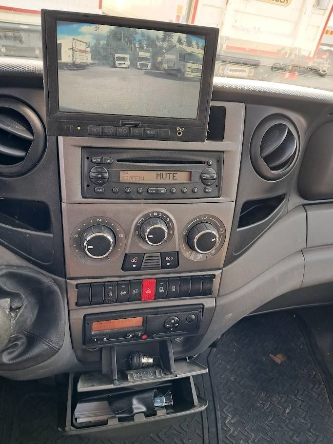 Iveco Daily 70 C17 Doppel 3.0 - Planbil: bilde 3 Iveco Daily 70 C17 Doppel 3.0 - Planbil: bilde 3