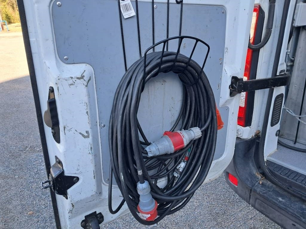 Matbil, Varebil Nissan NV 400 Food Truck Gilli/Katukeittiö auto: bilde 20