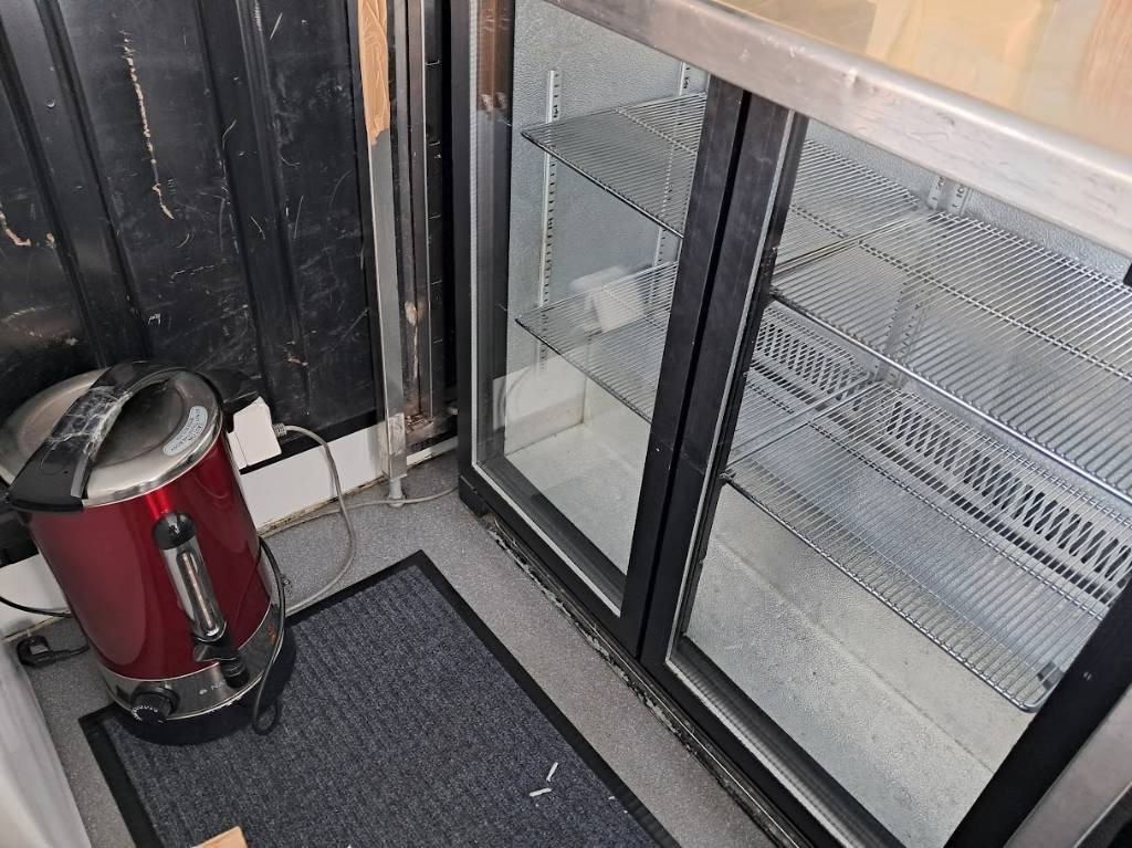 Matbil, Varebil Nissan NV 400 Food Truck Gilli/Katukeittiö auto: bilde 8